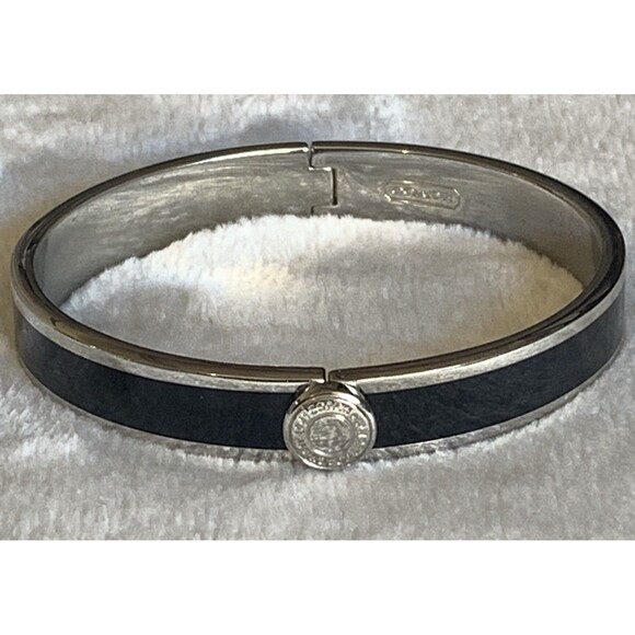 Coach bangle push hinge bracelet Black Enamel silvertone logo classic designer - Picture 1 of 10